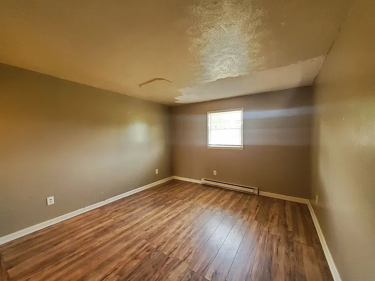 6444B Applecross Ave — Photo 5