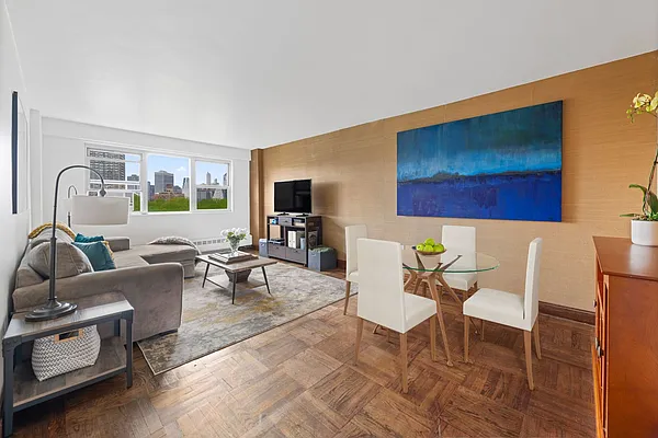 Sold by Compass | media 1