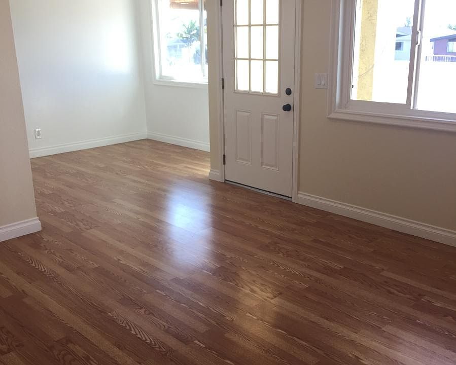Living Room & Dining Area