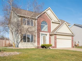 2002 NW 155th St, Clive, IA 50325