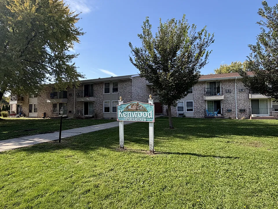 313 Higgins Dr #23