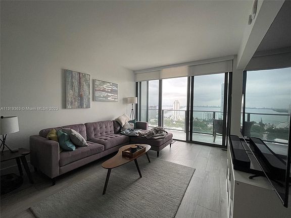 5th image of 121 NE 34th St Unit 2105