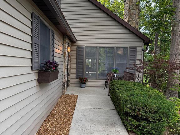 5th image of 170 Baltusrol Rd