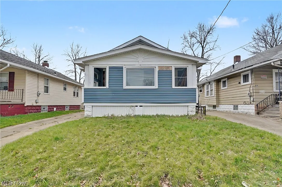 872 Cole Ave photo 1