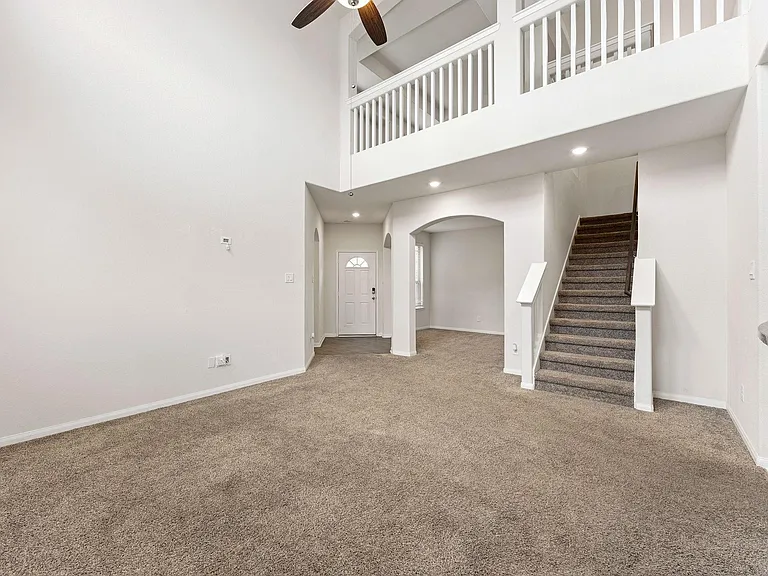 15837 Roberto Clemente Ct — Photo 12