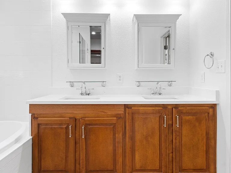 6425 Tasajillo Trl — Photo 22