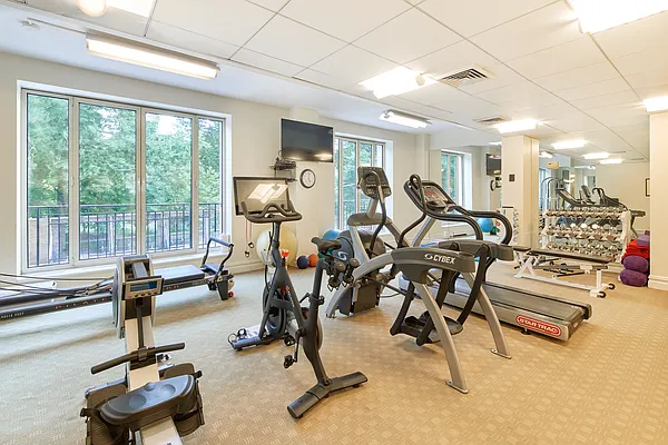 Sold by Sotheby's International Realty | media 22