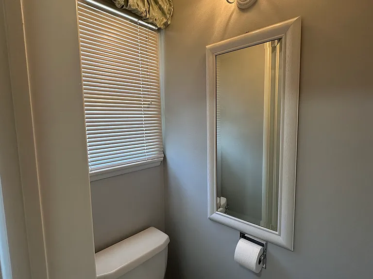 117 W 1st St #1/2 — Photo 7