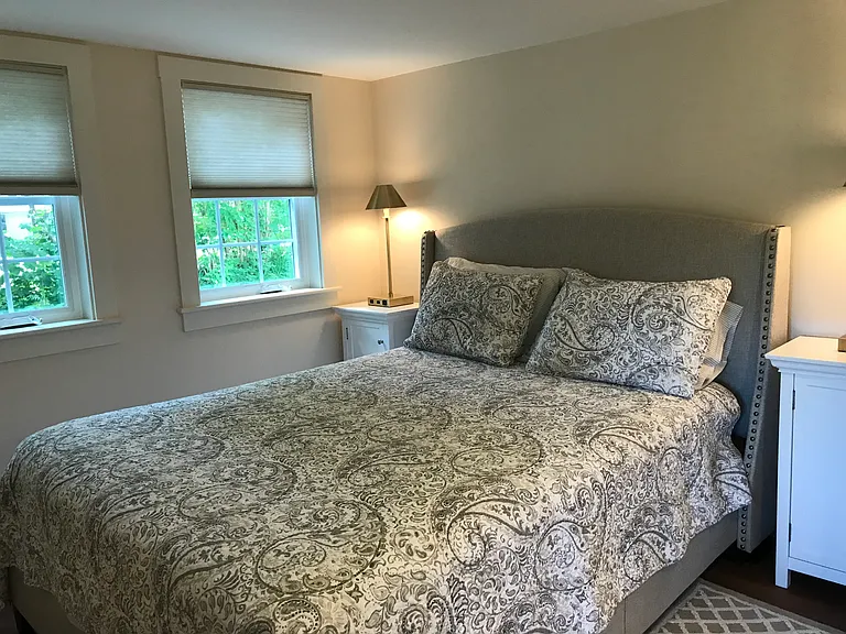 144 Russell Ave — Photo 8