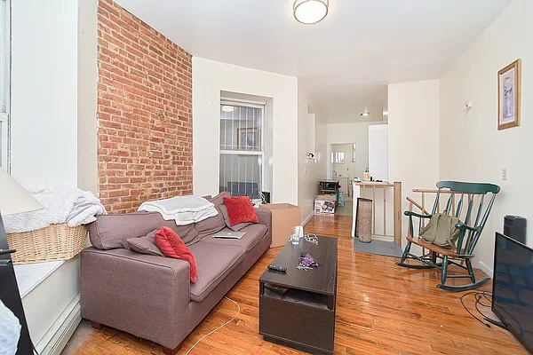 Rented by Living New York | media 26