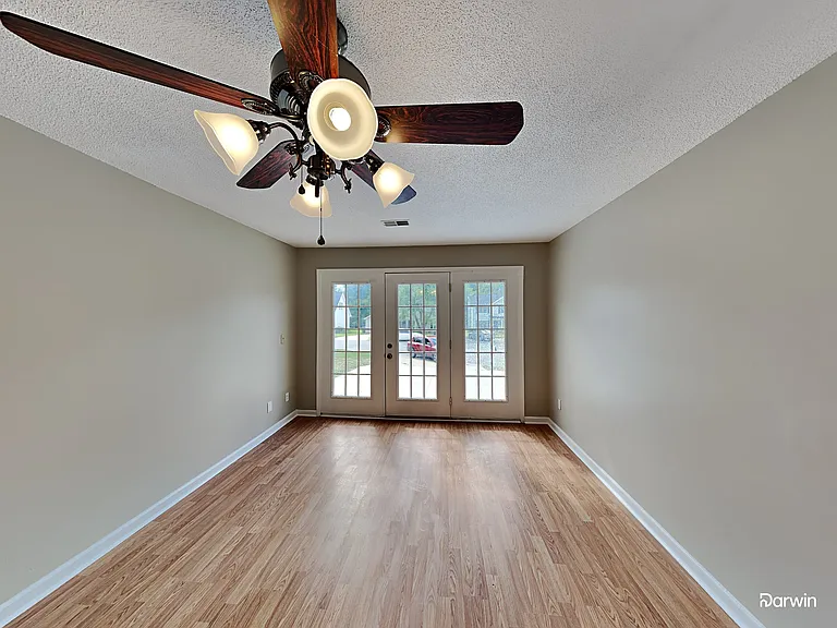 4 Delwin Ct — Photo 14