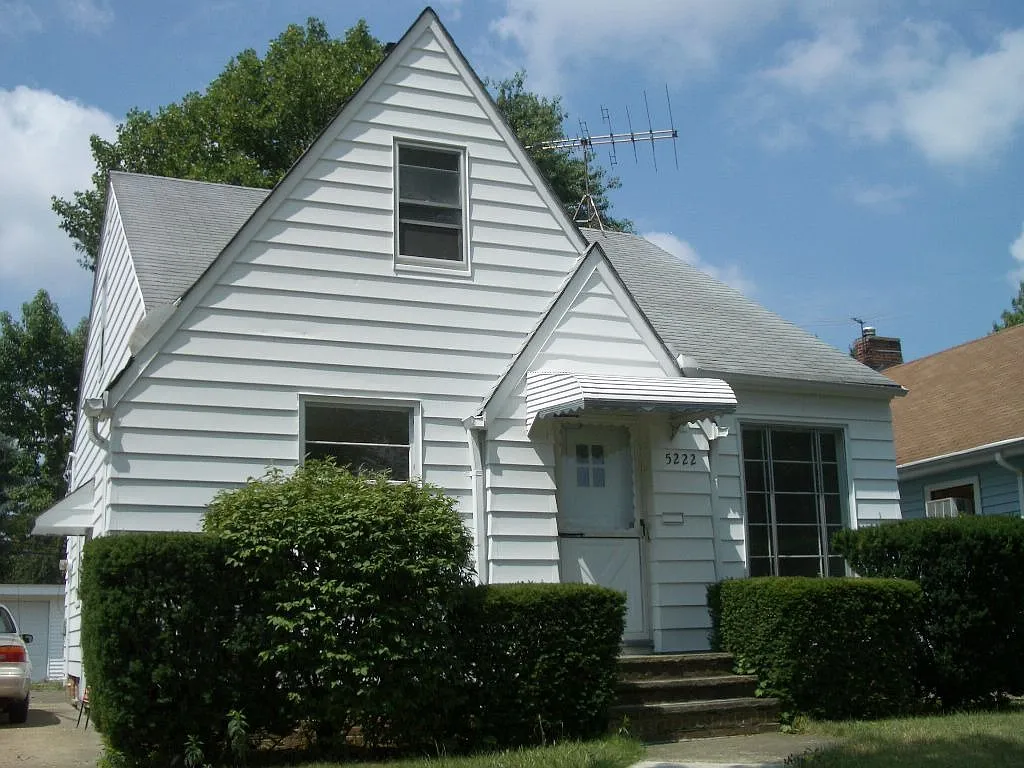5222 Philip Ave photo 1