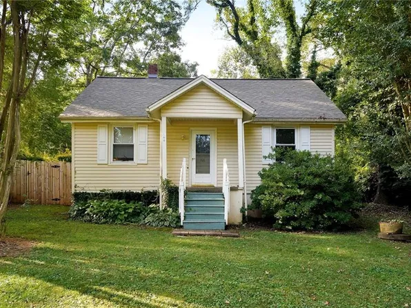 166 Sunset Dr, Rural Hall, NC 27045