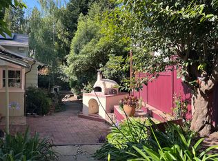 1045 Mountain Blvd, Oakland, CA 94611
