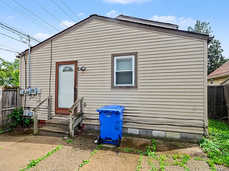 8523 Republic Ave — Photo 16