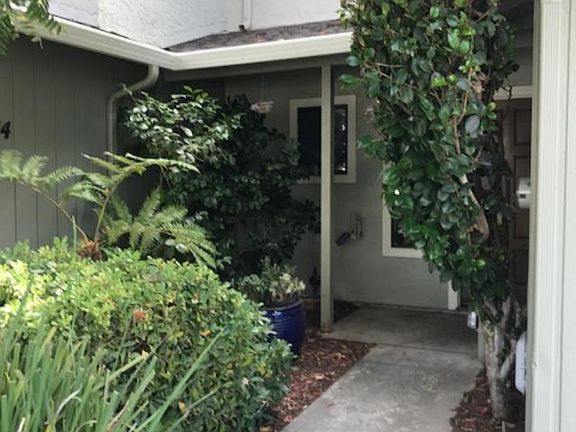 3rd image of 3014 Buckingham Ln #23