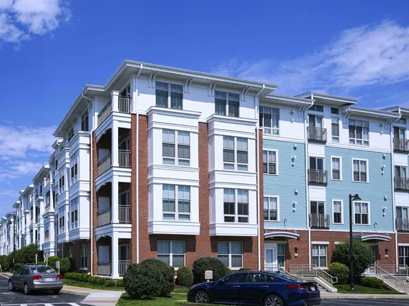5 Repton Cir, Watertown, MA