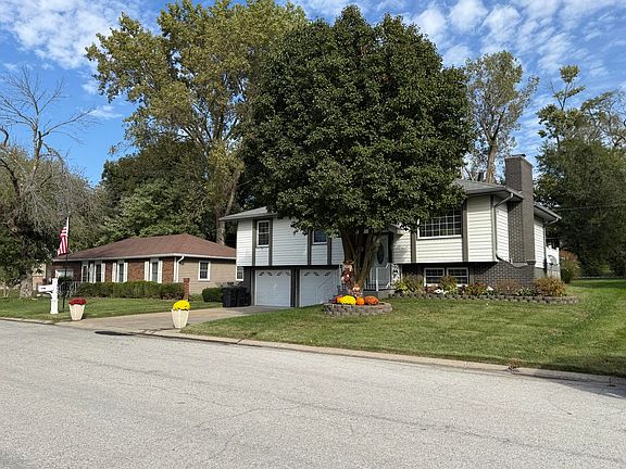 3rd image of 630 S Placida Ave