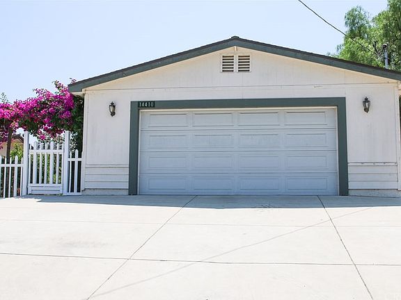 3rd image of 14410 Avenida Colonia