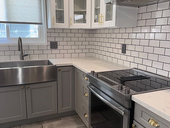 5th image of 1734 N Fuller Ave APT 205