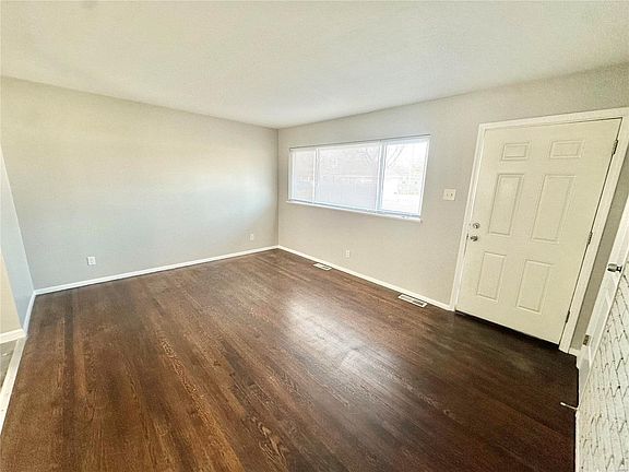 2nd image of 34 Manor Dr