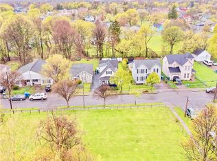 39 Henry St, Rochester, NY 14605