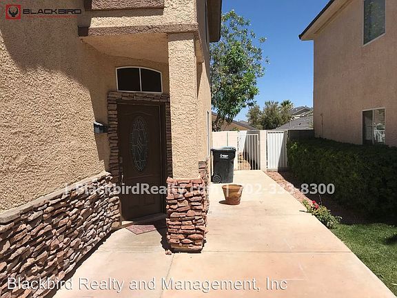 3rd image of 7416 Fencerow St
