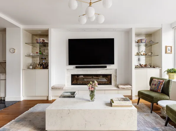 170 East 87th Street W7C image 2 of 14