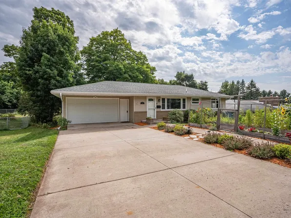 104 E Mankato St, Duluth, MN 55803