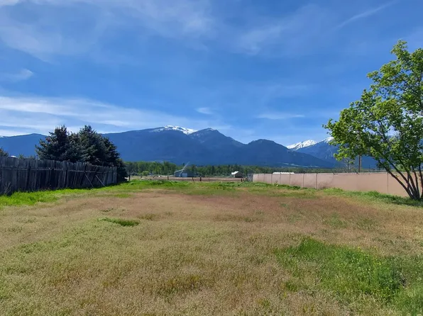 213-219 Charlos St, Stevensville, MT 59870