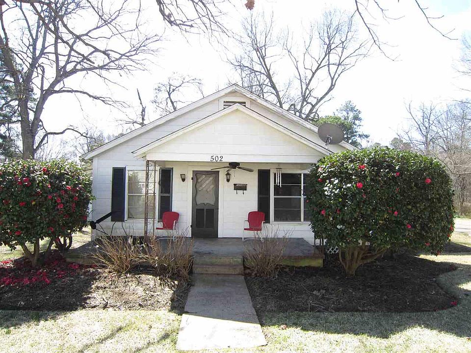 1st image of 502 E Jackson Ave