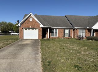 1923 Edinburgh Ln, Murfreesboro, TN 37130