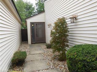 32965 Mills Rd, North Ridgeville, OH 44039