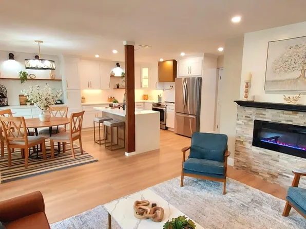 1732 Oakmont Dr APT 8, Walnut Creek, CA 94595