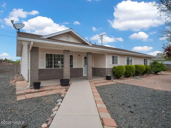 110 Court Ln, Holbrook, AZ 86025