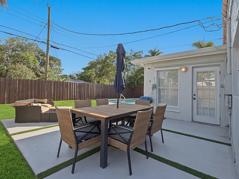 3508 SW 15th Ct — Photo 20