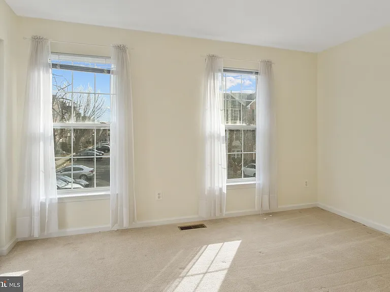 4384 Sutler Hill Sq — Photo 25