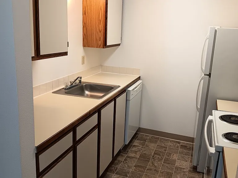 Hart Terrace Apartments — Photo 4