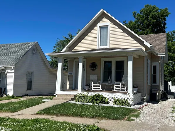103 S 12th St, Marshalltown, IA 50158