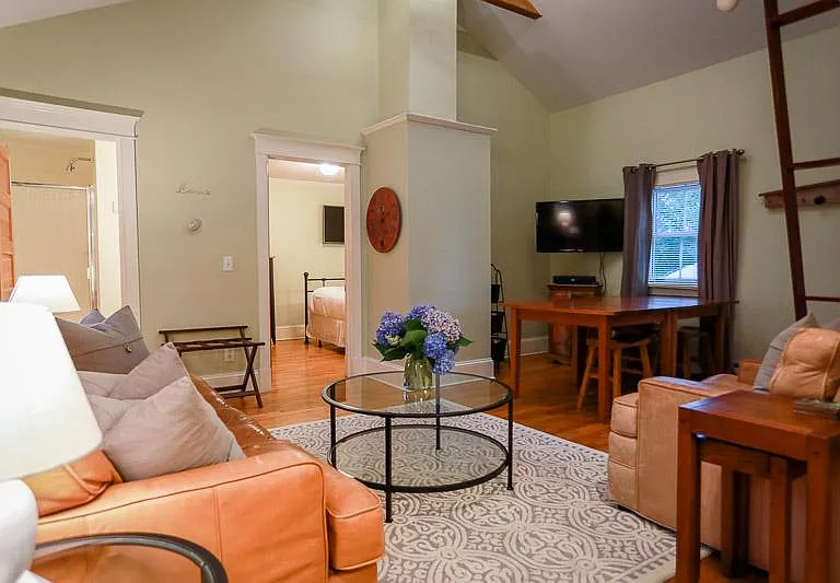 10 Holbrook St #11 — Photo 16