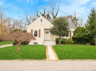 123 4th Avenue, Huntington, NY 11746