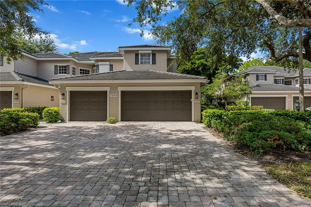 2 bed, 2.0 bath, 1488 sqft, $5,000 — Photo 1