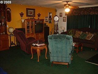 2nd image of 7702 NE Royal St