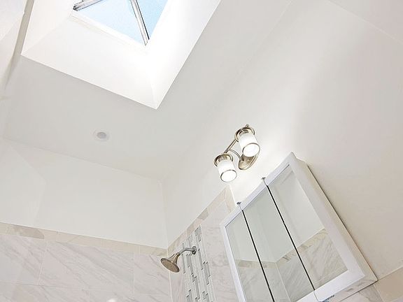 4th image of 3411 Avenue I #2