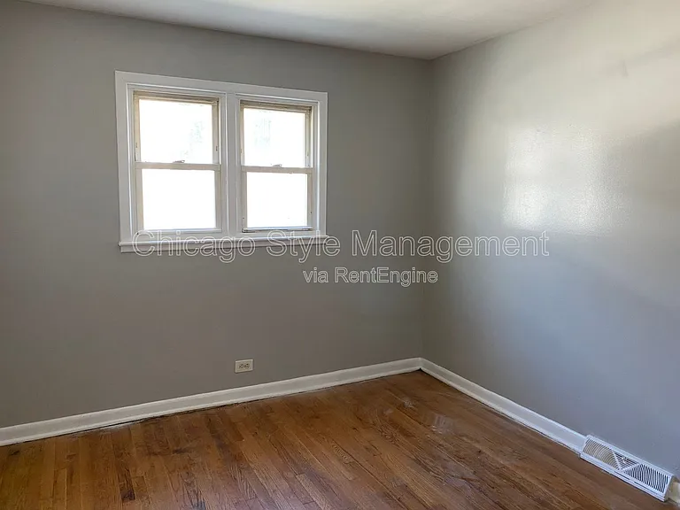 9040 S Dauphin Ave #D — Photo 5