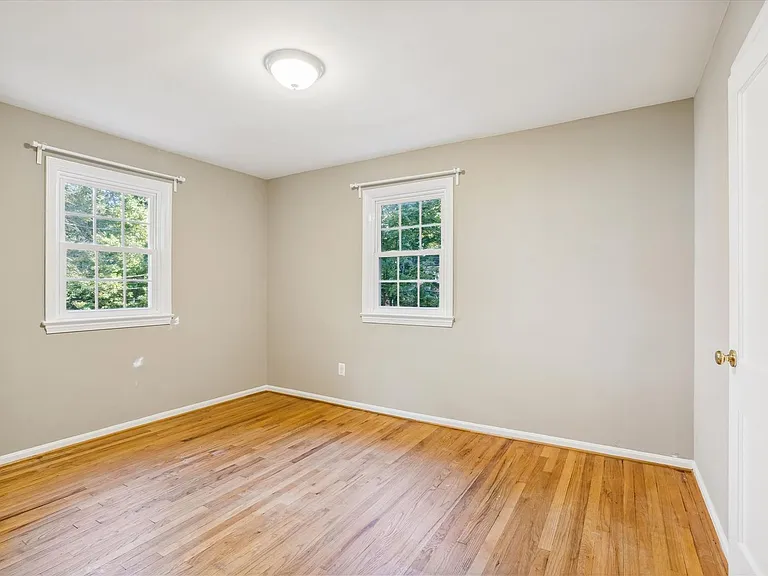 5212 Augusta St — Photo 22