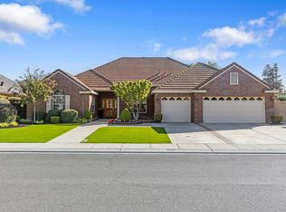 800 Country Club Cir, Ripon, CA 95366