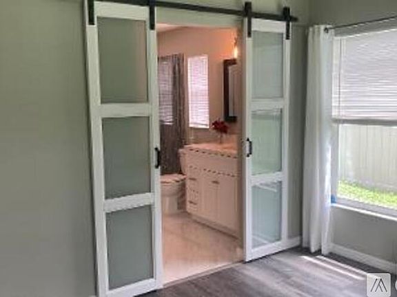 5th image of 3316 W 37th St