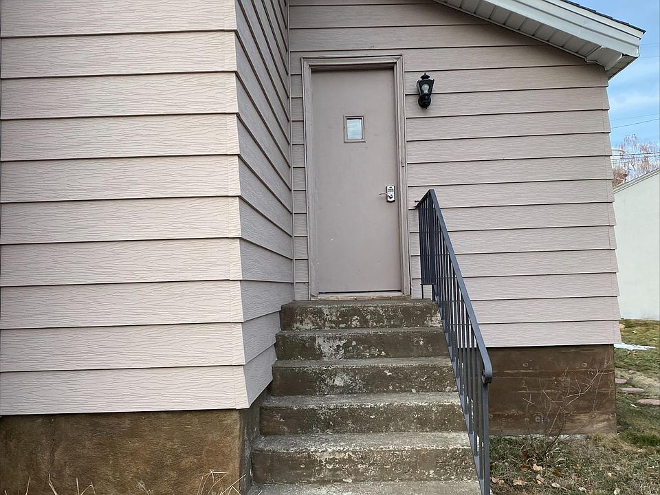 1st image of 320 Logan St #1