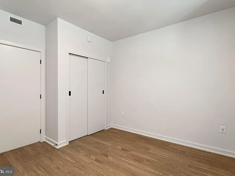 1625 Eckington Pl NE #515 — Photo 18